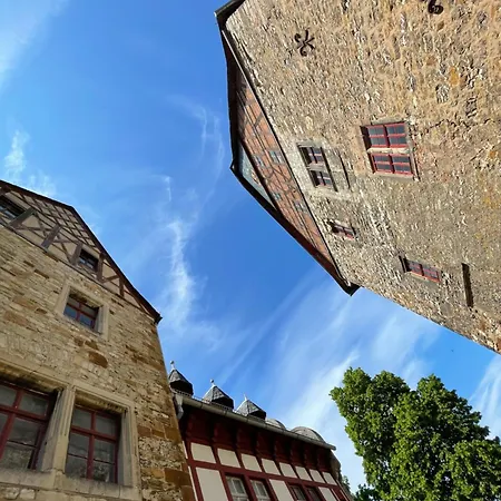 Schloss 3*