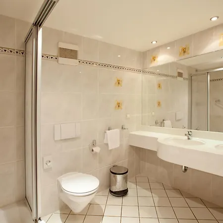 Schloss Hotel 3*
